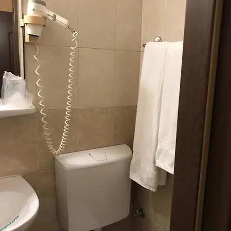 Hotel Lebada *